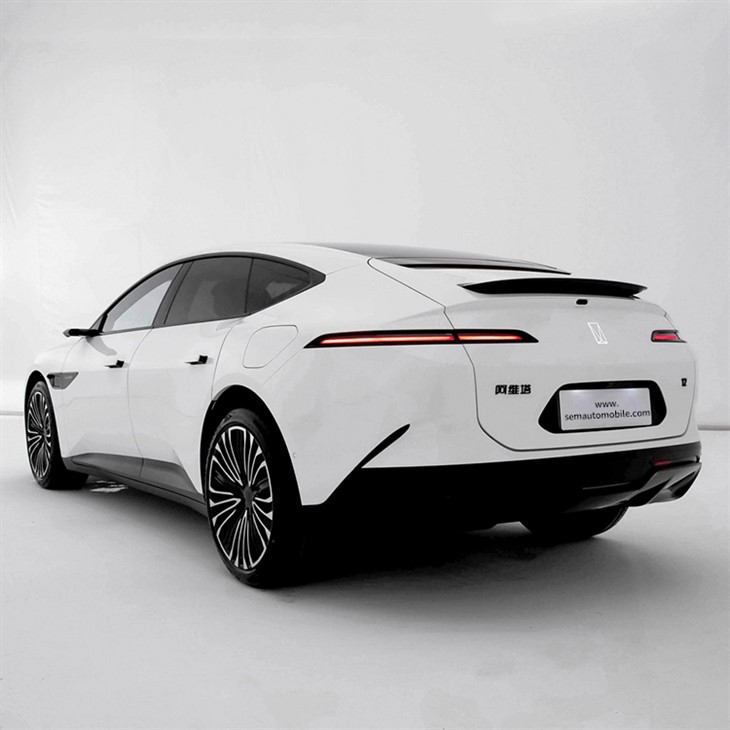 2023 Avatr 12 650km Four-Wheel Drive Luxury Electric Sedan