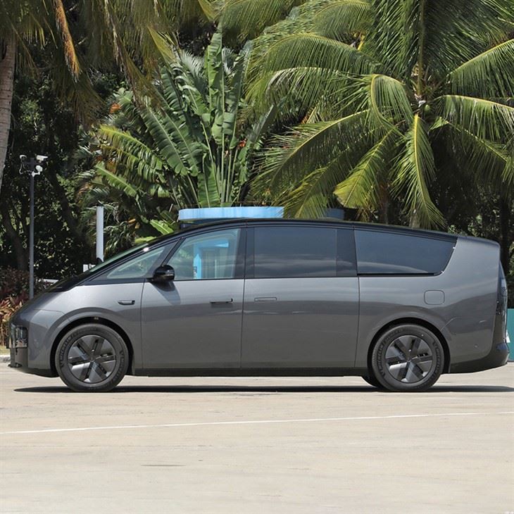Lixiang Mega 7 Seats Long Range Electric Vehicles