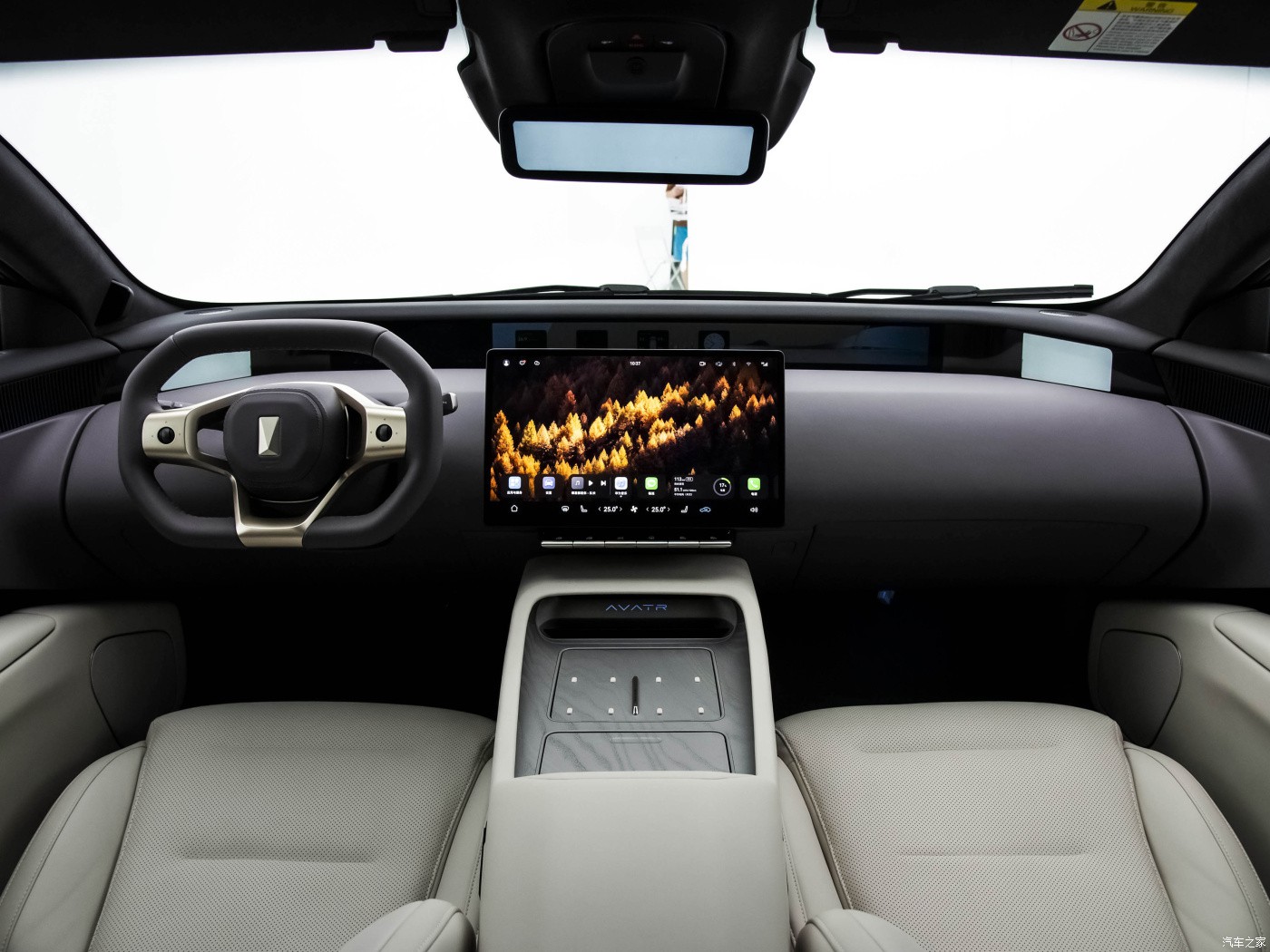 avitar 12 650 FWD GT white 6 avitar 12 650 FWD GT white 6